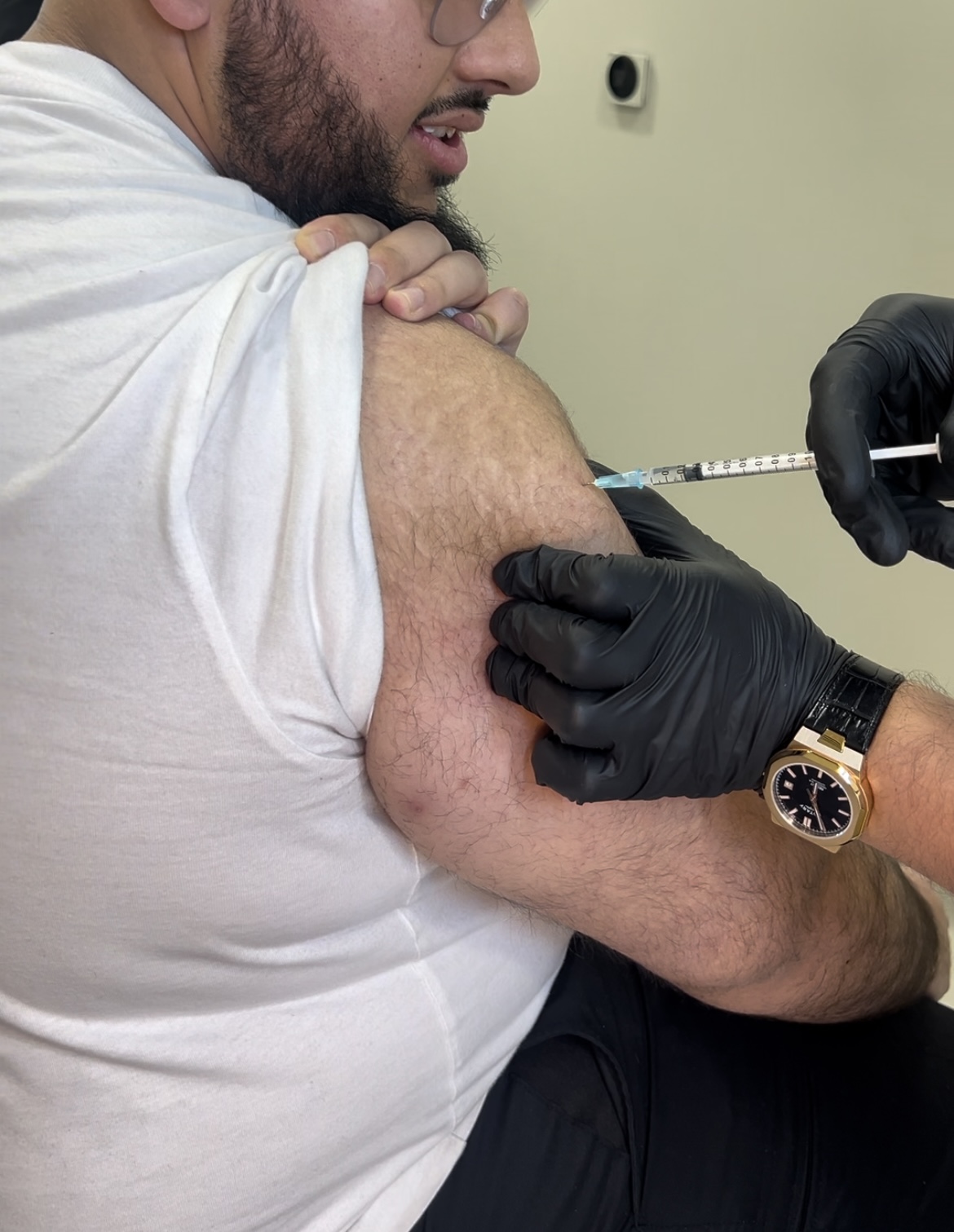 B12 wellness injection at GlowMedix Clinic London